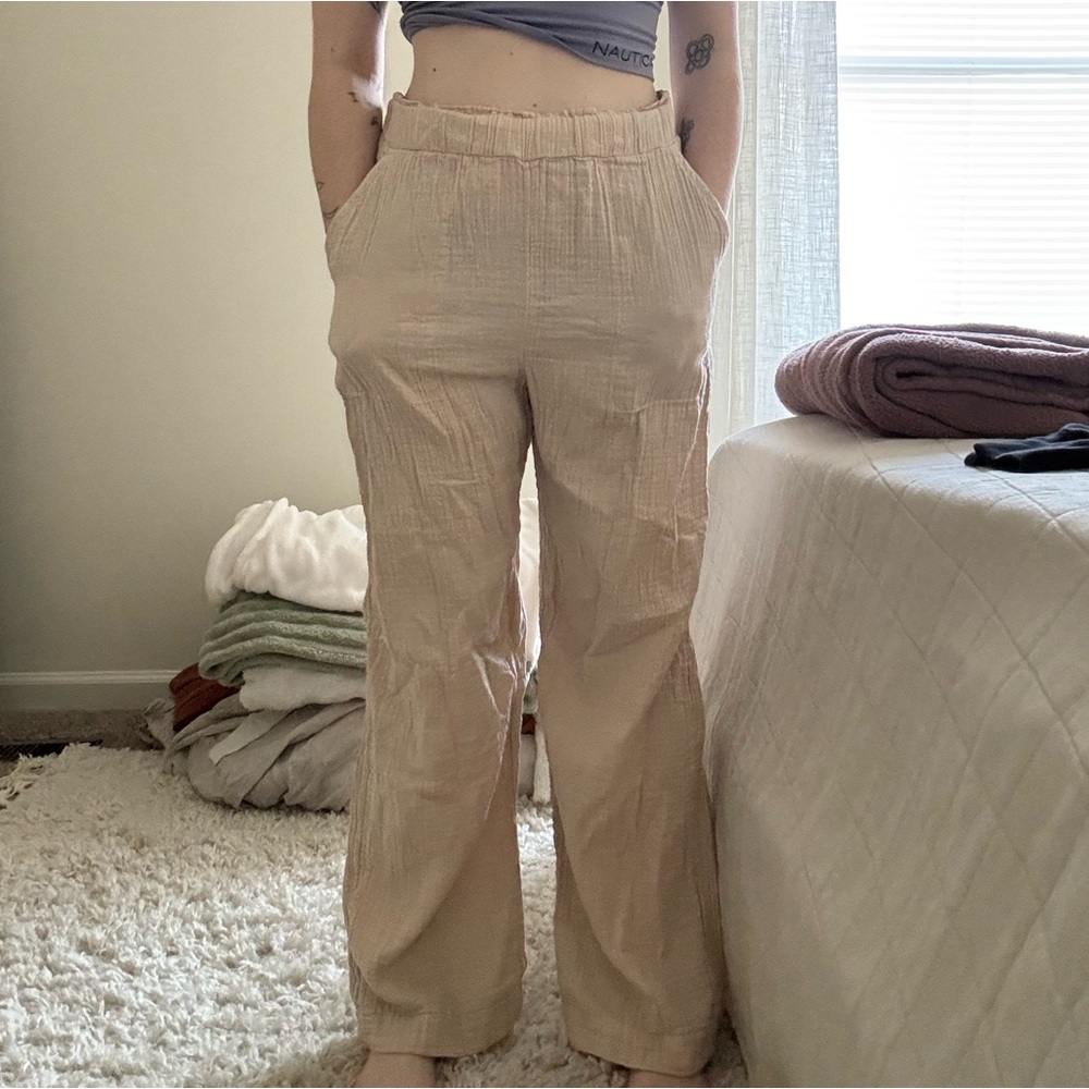 Women's Gap Tan Pants